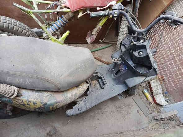 السلام عليكم دراجه ماكس مضلع صيني ابيع كوم حديد السعر 100الف العنوان نجف 📞*********** غراضه موجوده
