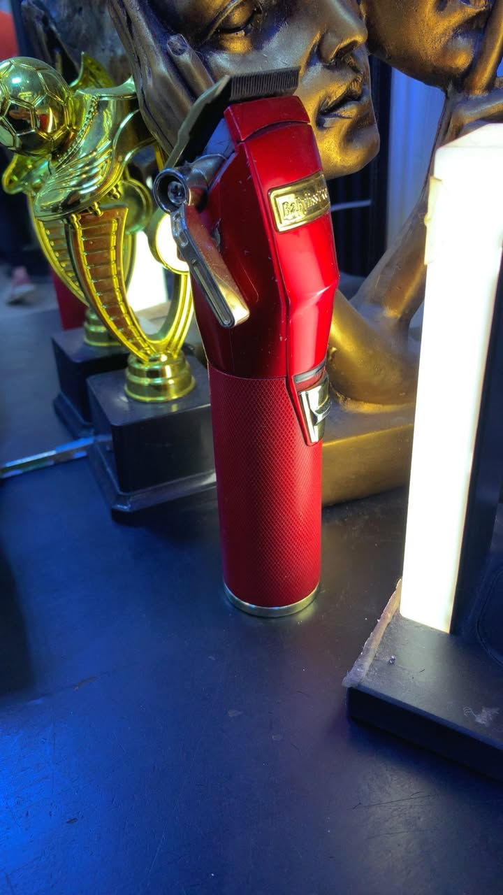 مكينه بيبي ليز اصلي باب اول غراض كامله مكينه جديده استخدام قليل موس جديد
سعر٢٠٠ الف
***********
