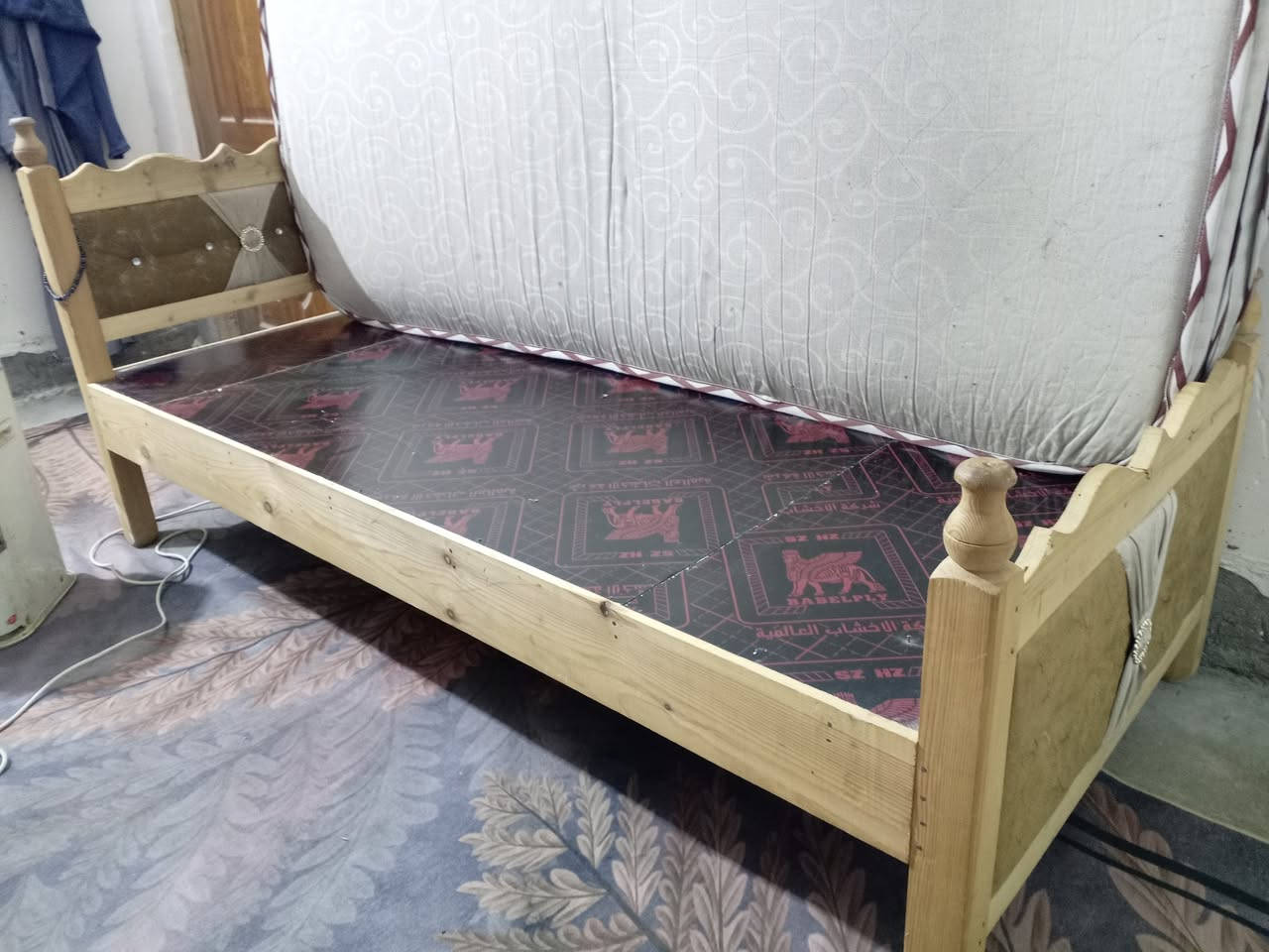 جربايه خشب +دوشك عالي الأصلي
ب75 وبي مجال بسيط


**إذا كنت صاحب هذا الإعلان وتريد حذفه لأي سبب، رجاءا أرسل رسالة إلى الدعم الفني**