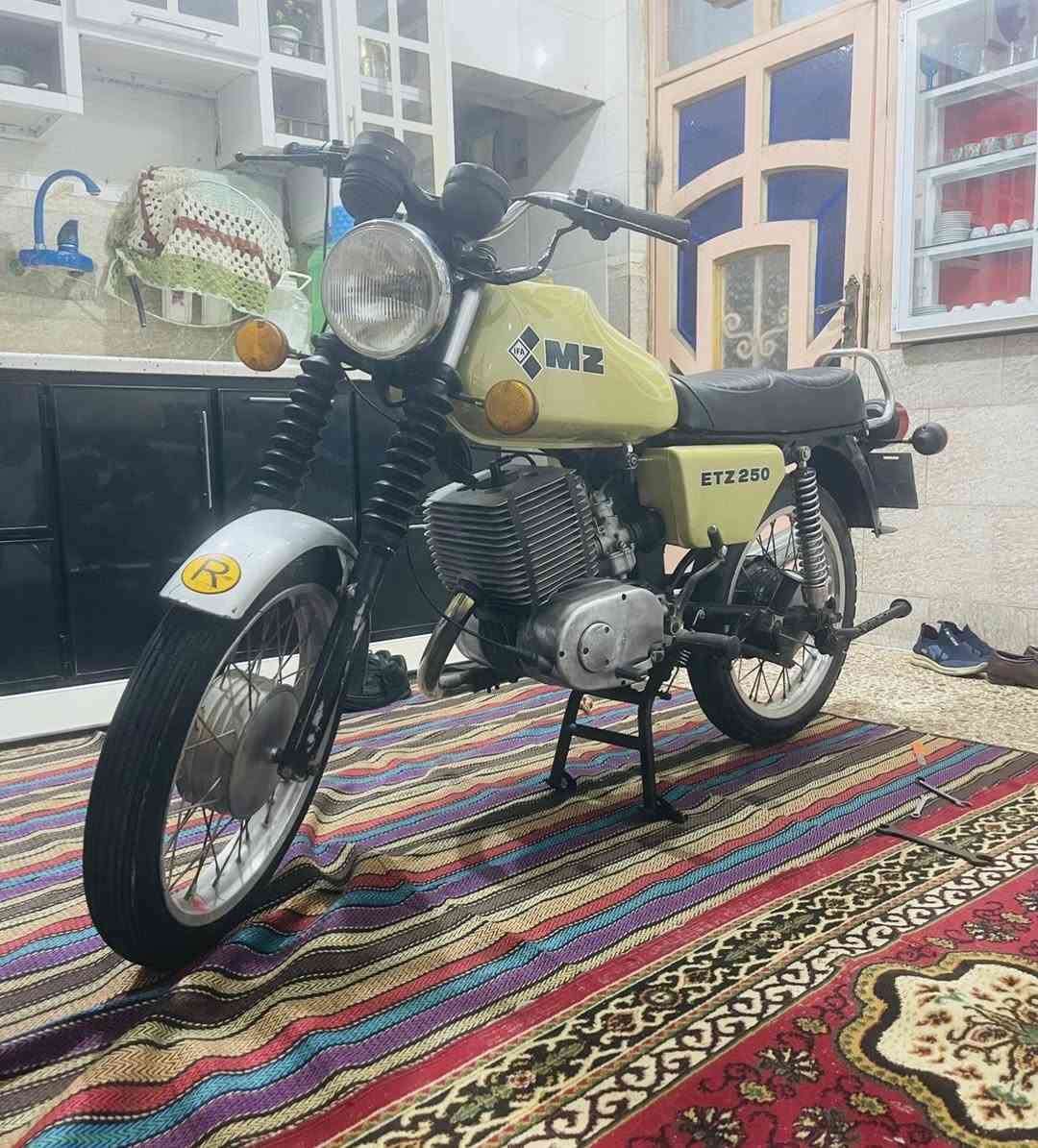 اسلام عليكم 82. للبيع كصه تلاثه ع فتح. بدون. بيهه لحيم بلخشم قليل.  مكاني.  كوت. 
***********
