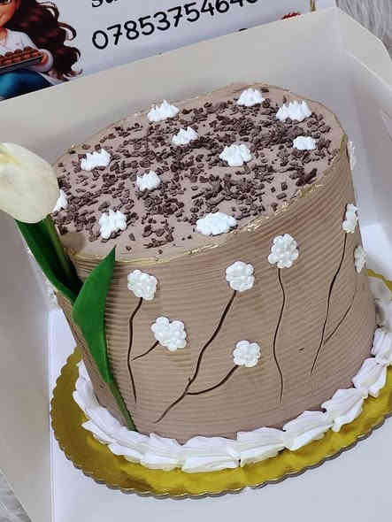 بنات حبايب 😍
إذا عدچ مناسبة (عرس، خطوبة، عيد ميلاد، 
اكيد راح تحتاجين كيكه وي حلا للكيك ابد لاتحتارين  ولكل راح يسألج عن طعم وهشاشه الكيك 🎂🎊
شغلي كله مرتب وبأسعار تناسب الجميع
توصيل داخل نجف فقط 3الاف 

حجز قبل يومين 🌸
مستعدون لتجهيز لأسواقات والمحلات بأنسب الأسعار

للحجز واتساب ***********
او مراسله لبيج
