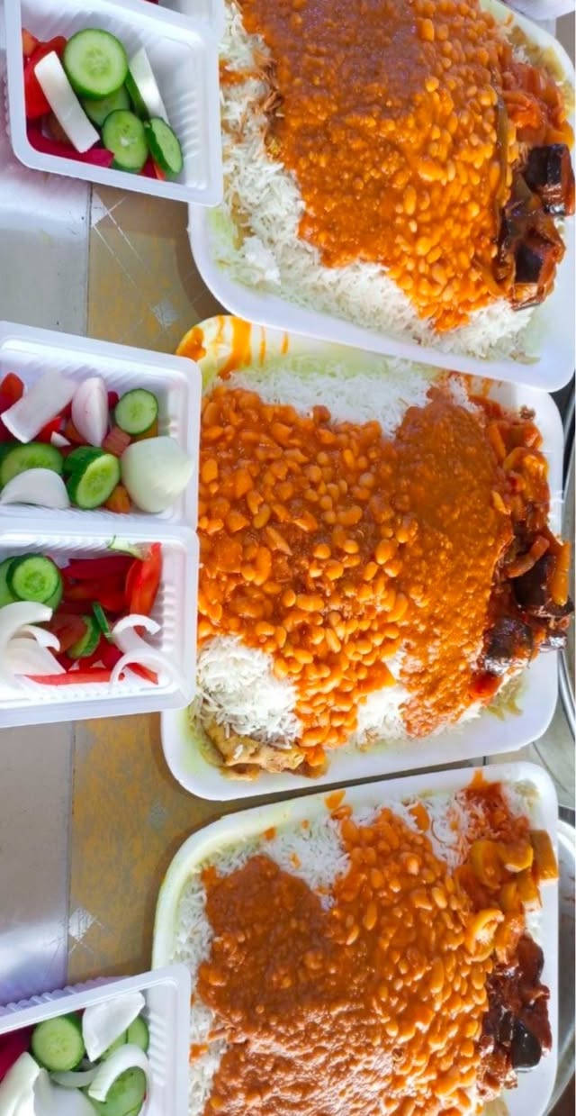 عروووووض ❓❓❓❓
عندك عمـال ومحتار.. وصلـت 😍
ويه ‎#بيت_المندي لتحتار😍
تعبان من الشغل وتريد تاكل أكل يرد الروح؟ 🥰 تعال يمنا، لا تشيل هم لا طباخ ولا غدا… كلشي حاضر
صـينية تمن وقيمة نجفيه وسط ً7.000/ الدبل 10.000
 نفر تمـن وقيمة 3.000
كـيلو قيمة 7.000
كـيلو تمن 4.000
صينيـة دليمية دبل تكفي 6الى 7 اشخاص ب10.000
صينيـة دليمية وسط تكفي 4 الى 5 اشخاص 7.000

السـمك سوينالكم عروض حلوة عليه 
سعر الكـيلو ونص 14.000 بدل 16
سعر الكـيلوين 17.000 بدل 20
وموجود وزن اكثـر وطعم خياليي🔥
التوصيل الف داخل المسيب
للاتصال على الرقم التالي 
🔴 *********** 🔴 للأتصال
🛑 *********** 🛑 واتساب
