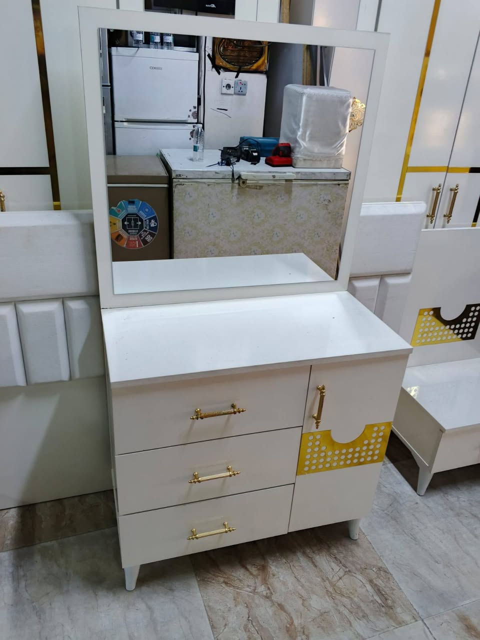 السلام عليكم زبائنه الكرام 🌛يعلن معرض المصطفى للأثاث المنزلي 🌳بيع وشراء ومراوس كافة 🌛 غرف النوم التركية 🌞 يعني العندة غرفة نوم وحاب يغيرهة تبديل او مراوس وحسب الاتفاق🌻🌟ملاحظه⭐متواجدين طيلة ايام شهر رمضان المبارك  🌹🌛 من بعد الافطار لحد الساعه⭐ عشر10ليلآ🪷💥العنوان كركوك💥القادسيه الثانية شارع ابو وليد/ ✨اللا ستفسار.🪬 اتصال الرقم🌟 ***********/💁‍♂️
