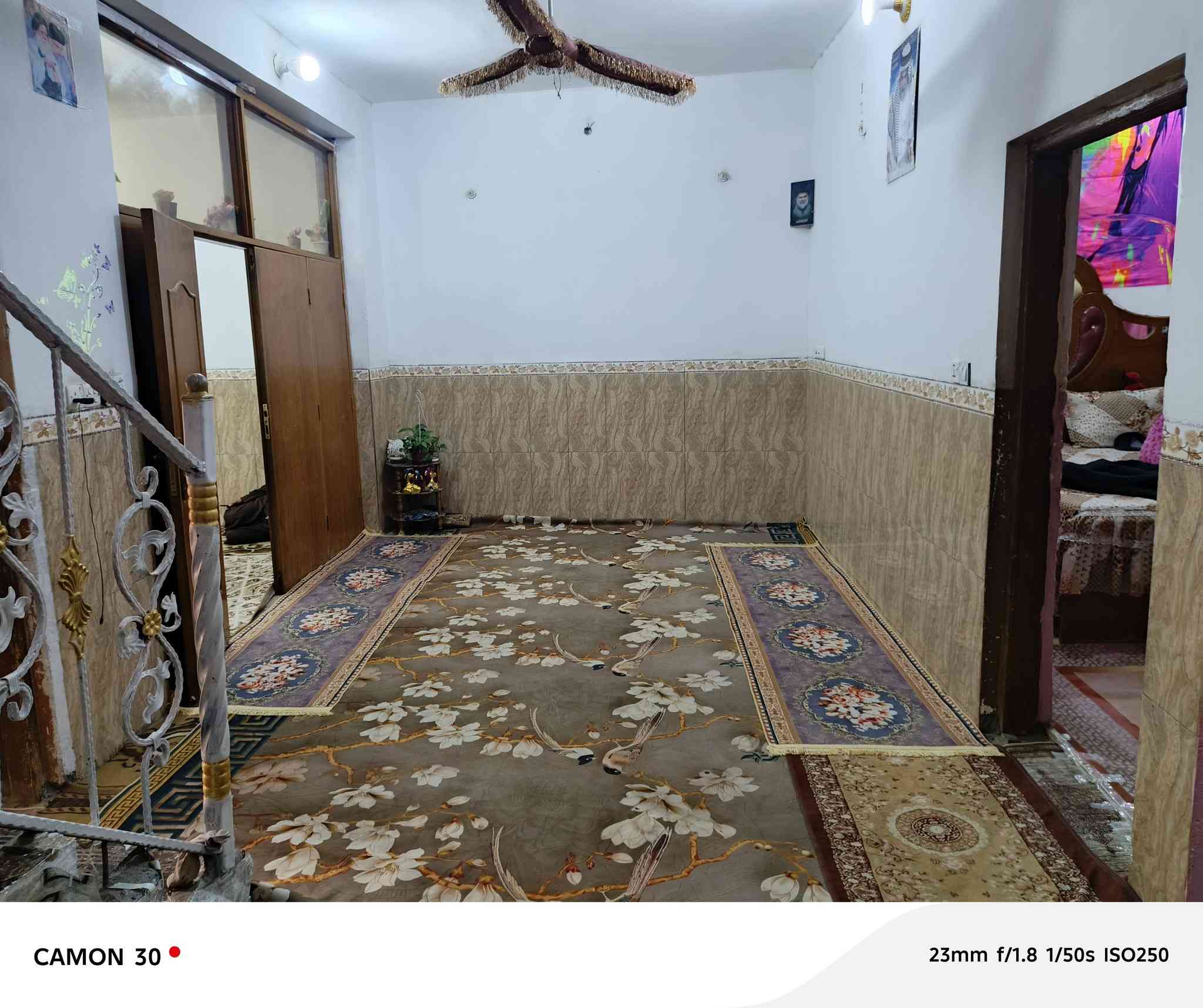 سلام عليكم بيت البيع 120متر ركن يتكون غرفة وصالة ومطبخ وستقبال وصحيات  كربلاء الحر الرشيد قريب عله متجع الشكرجي  السعر 60 وبي مجال لاستفسار  ‏‪***********‬‏
