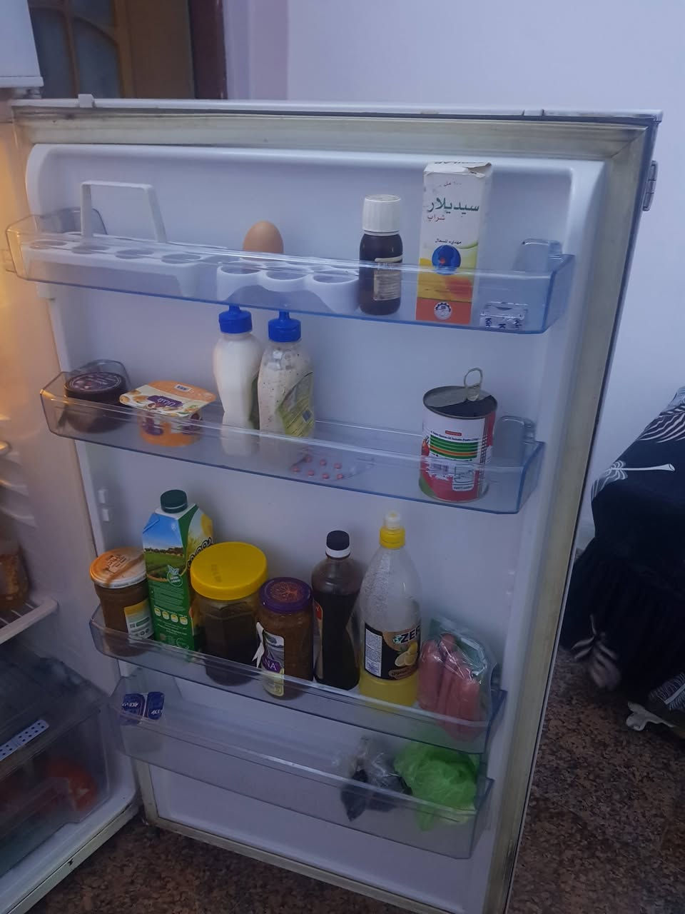 امسلام عليكم عندي ثلاجه للبيع  نوع بيكو غنيه عن التعريف حجم عملاق ١٨ قدم تجميد فول مثل موضح بالصوره ثلاجه نضيفه مناقصها اي شي جيب اي مصلح على الفحص قبل لاتشتريها دابيعها لان عاىله صغيره صرنه داجيب اصغر السعر 350 الف مكانها بغداد حي الجامعه الاستفسار خاص موجود للشراي


**إذا كنت صاحب هذا الإعلان وتريد حذفه لأي سبب، رجاءا أرسل رسالة إلى الدعم الفني**