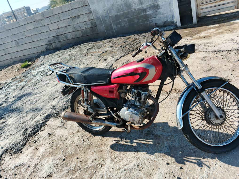 سلام عليكم دراجه تايكر للبيع 2020 كامله شغاله اوراق كامله مكاني بعقوبة تقاطع القدس دور زراعه سعره 275 وبيه مجال بسيط تواصل عله رقم ***********
