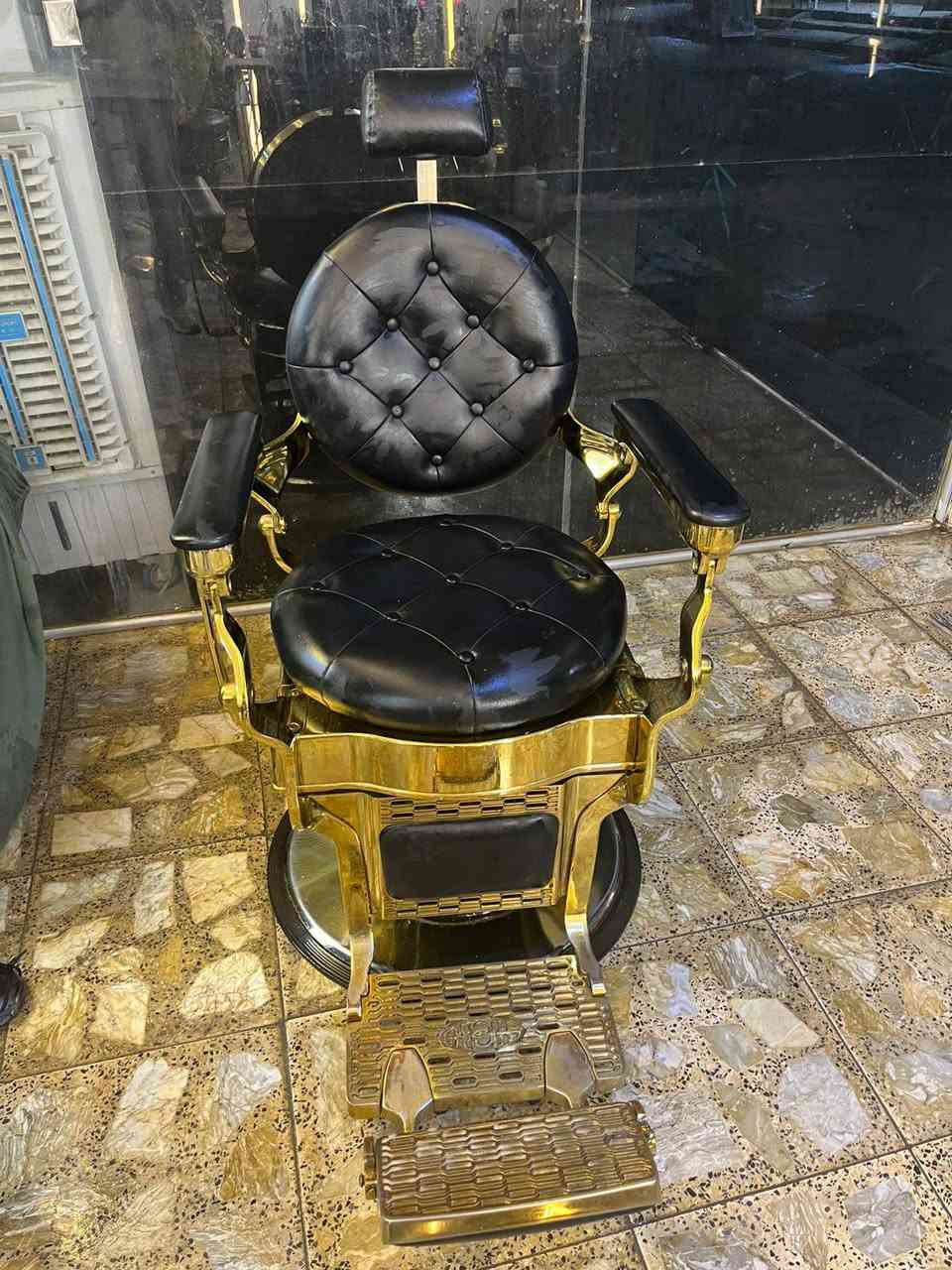 كرسي ملكي حجم ثقيل للبيع السعر 550للتواصل وتساب ***********
