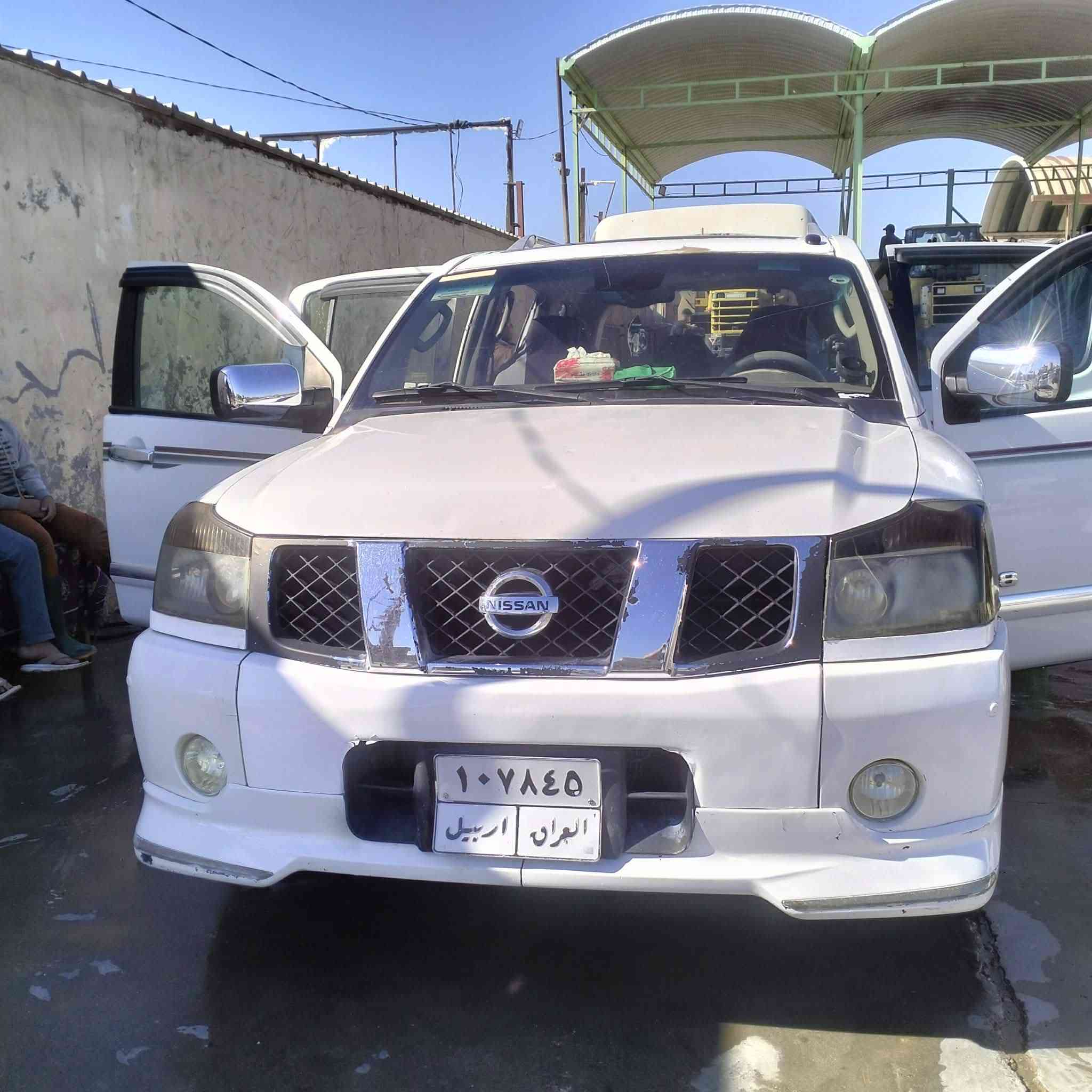 ارمادة للبيع موديل 2005 داخل عسلي غرفة حلوة تبريد شغال تخم تاير بدون ظربة حدادية حلوة  مكينة بيه خيط بخار وتراي  السيارة وين ما يعجبك السعر عارضة 80 مكان السياره الديوانية للاستفسار اكثر الاتصال بالأرقام *********** 
***********
