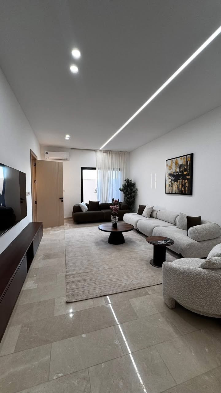 للبيع بسعر مناسب جداً🔥
دار  مجمع الريان السكني 🌟

مساحة 210 م²
موقع مميز على ساحة 🏟️ 

🔹 البناء طابوق جمهوري
🔹 الأساس صب كونكريت (رفت)

✨ بسعر مغرٍ جداً ولمدة محدودة ✨ 

           ( 225 مليون فقط - موقع مميز على ساحة )

للأستفسار  الاتصال على الرقم ***********
