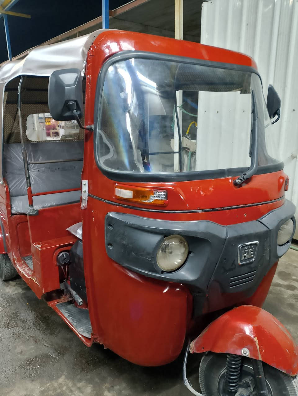 تيك توك للبيع موديل 2017 تشادر جديد فديتها صار لي شهرين بالشعب السعر 4250 وبيها مجال اللي يحب يتصل على هذا الرقم *********** تيك توك خير من الله
