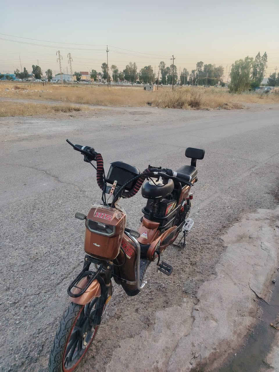 سلام عليكم باسكيل شحن البيع نضيف مابي شي سعره 275 بيها مجال ***********
