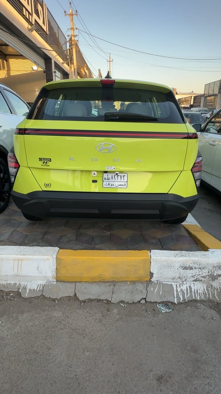 هونداي كونا موديل 24 شكل الجديد...
دخول جديد فحص وهزة رقم بغداد الدولي الجديد بإسمي تحويل مباشر ...
((حادثها فقط بنيد نفسه امصلح او مصبوغ بدون ايرباك
موصفاتهة:
بصمة تشغيل وبصمة فتح أبواب وتشغيل عن بعد 
الون اخضر تفاحي 
محرك 2000 دوش المرغوب ماشيا شي قليل25 الف 
كيجات ديجيتال 
رادارات امامي وخلفي وجانبي 
سايد بريك بصمة
شاشة متصلة كبيرة تاب تدعم كار بلي 
كامرة دوارة 360 درجة 
فول تحكم استيرن 
ثلاث وضعيات قيادة 
نظام كروز -مانع تزحلق- تحديد مسار ـوقيادة ذاتية -سونار خلفي
وباقي المواصفات معروفة 
السعر ب 172$ او بيه مجال بسيط
التصال***********
