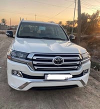 لاندكروزر • ٨ سلندر • كفاله