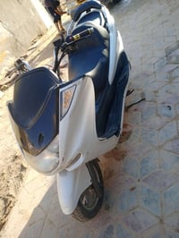 دراجه ماجسته للبيع كامله عل فحص مبدل بيه بستم بس نقصه بس الكفر الخلفي ...