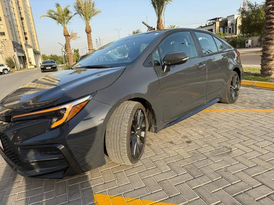 السلام عليكم
كورلا 2024 شكل S 
لون سمنتي مميز 
ماشية 38ml
المواصفات:
بصمه 

قطعتين تبريد 

شاشه جبيرة

كامره خلفيه 
كشنات لونين 
رادار امامي 
رادار جانبي 
حساسات 
توقف ذاتي 
تحديد مسار 

وهواي مواصفات 

السياره قطعة وحدة صبغ جاملغ خلفي وباب خلفي تبديل نفس الون ابلادي اصلي بدون 
اي دواخل بدون كص سونار داخل المنشور سيارة متصرف عليهة ربع 
بس ترقم لئن بدون رقم ورقمهة يكلف 10$ورقات فقط  

السعر 138  وبيها مجال بسيط جدآ  

 
للاستفسار ؛*********** 
                                      ***********
