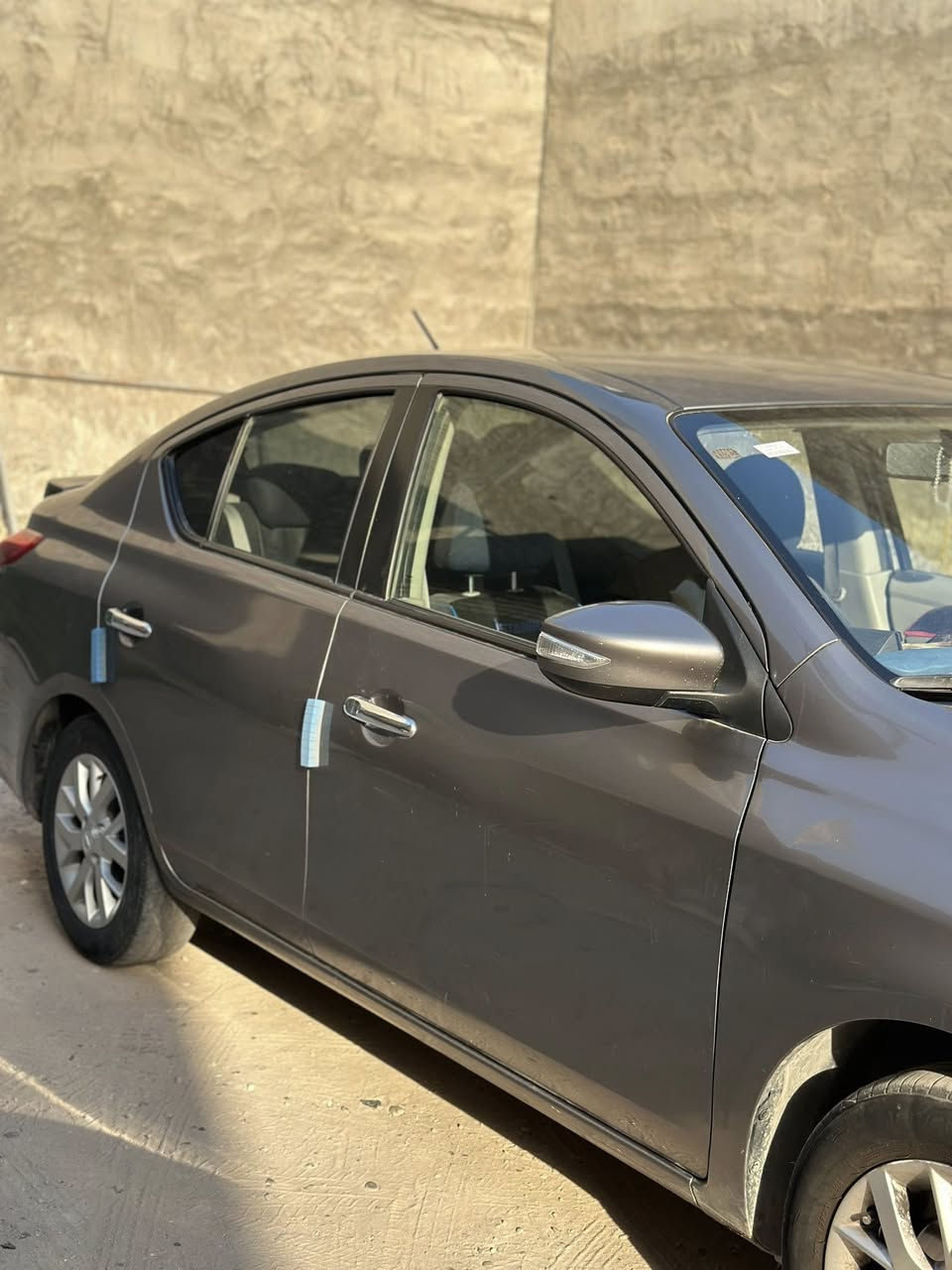 نيسان صني للبيع موديل 2023 سنويه باسمي  هزه جديدة جاملغ على حطته ورصعات بالبنيد كلشي موضح بلصوره 
112$ وبيها مجال
المكان بغداد
ملاحظه : اخذ سونار جديد 
***********
