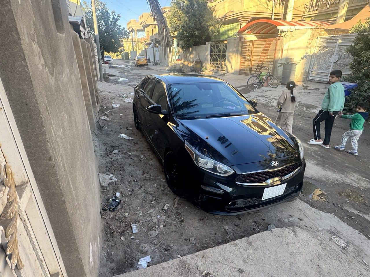 اللهم صل على محمد وآل محمد 
كيا فورتي وارد امريكي 2021 فئة GT Line محرك 2000 دوش رقم بغداد معوقين تصير حرة بعد سنة ونصف
عداد المسافة 100 الف ميل والسيارة خير من الله
مواصفاتها GT Line معروفة ماحاجة اذكرهة بصمة ورادارات امامي خلفي جانبي وكشنات جلد وكرسي كهرباء وشاشة وتحكمات وباقي المواصفات المعروفة
حادث السيارة بابين جهة اليمين والسونار مرفق وية الصور
السيارة واقعها احلى من الصور بهواي وبالعافية على الياخذهة
السعر 120 $ مكانها المسيب
مكلف بالنشر تفاصيل اكثر اتصال او واتساب ***********
