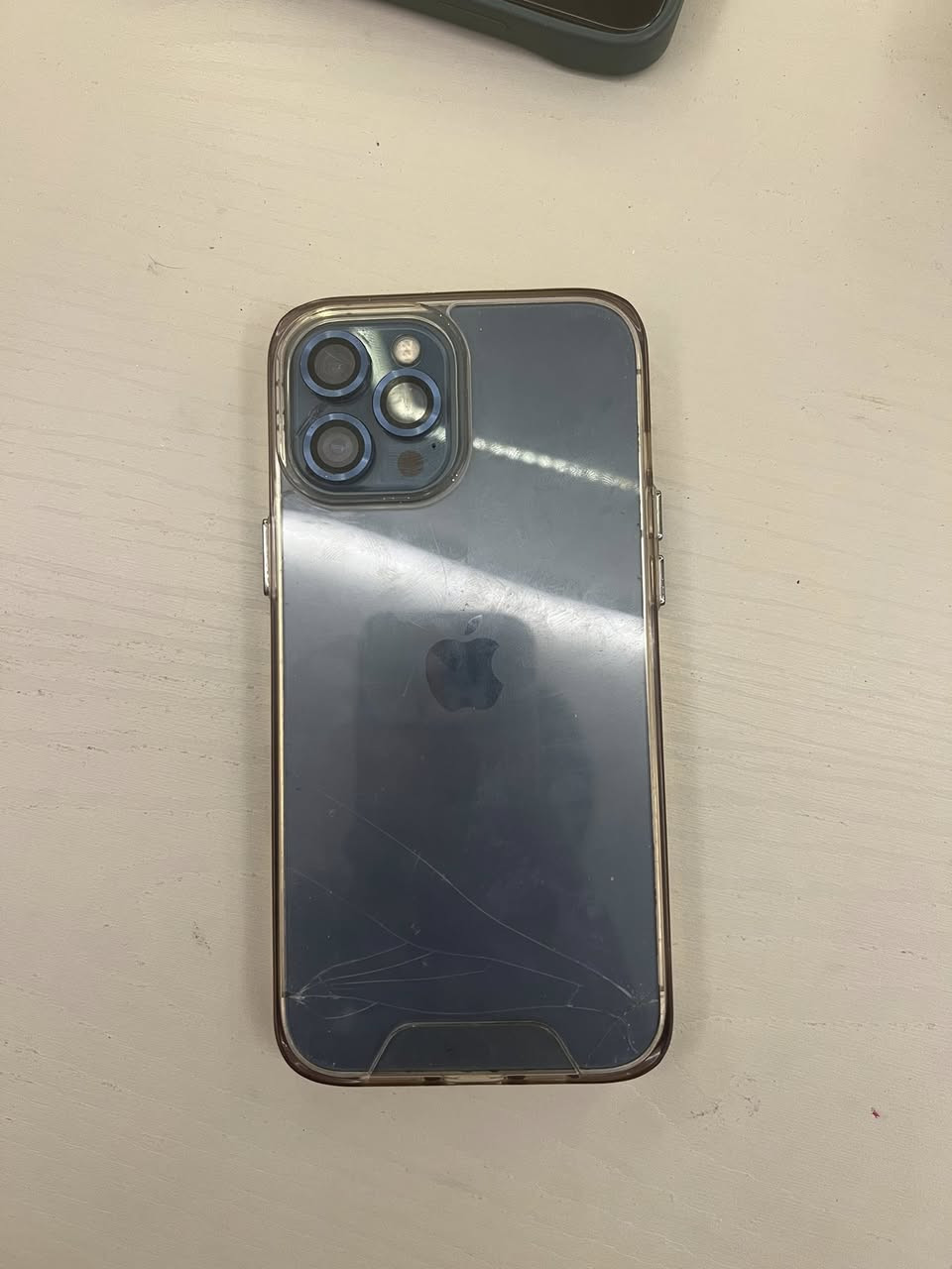 سلام عليكم 12برو ماكس ذاكره 256 جهاز مبدل ضهر وبطاريه كامره اماميه بيا تغويش قيم وخذ شراي يخابرني لحد يراسلني
*********** مكاني بغداد قرب بسمايه
