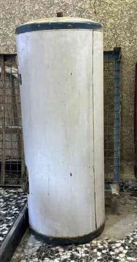 للبيع: سخان ماء كهربائي مستعمل 📍 الموديل: عمودي كهربائي ماركة مهراف 📏 ...