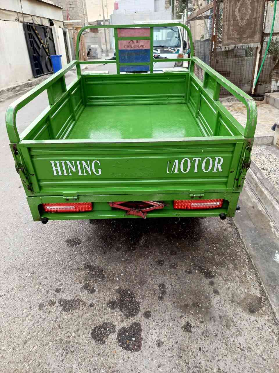 السلام عليكم 
ستوتة كربلائية موديل 23 اوراق الأخوين العنوان البصرة حي الحسين شارع السيد والسعر مليونين 300 قفل الرقم التلفون ***********
