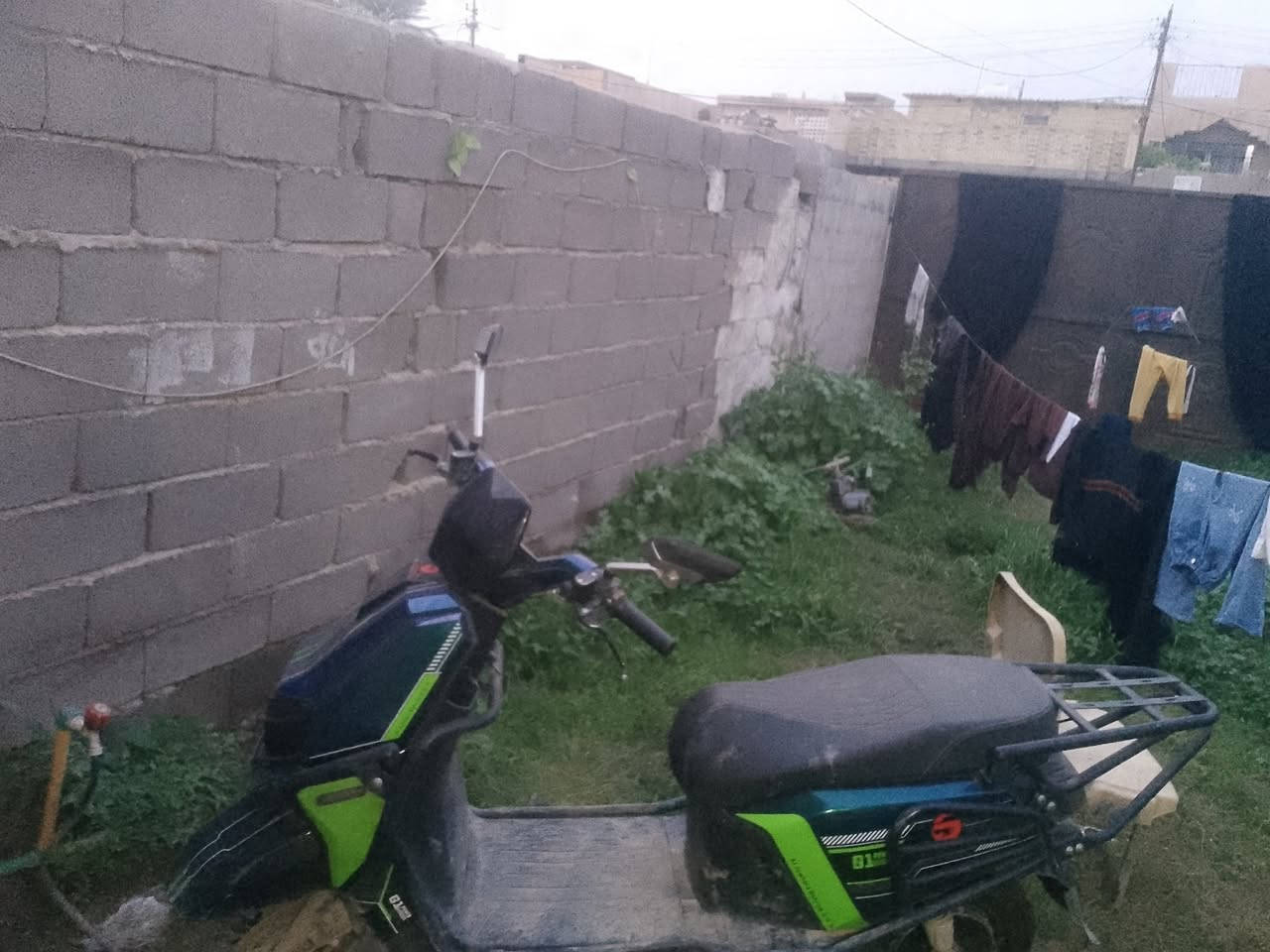 السلام عليكم دراجة شحن للبيع تقرة ملف 6بطاريات كبار
3نمر سرعة 100رقم ***********
