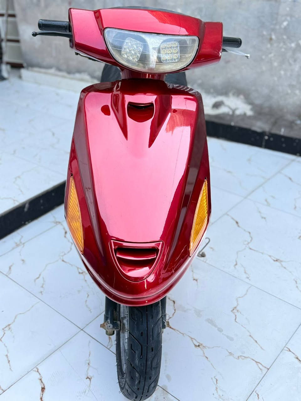 فراشه للبيع مفتوحه 
كلها شغاله 
بيها خيط تبخير 
البصره قضاء الصادق 
منطقه الچري 
السعر 400 وبيها مجال
***********
