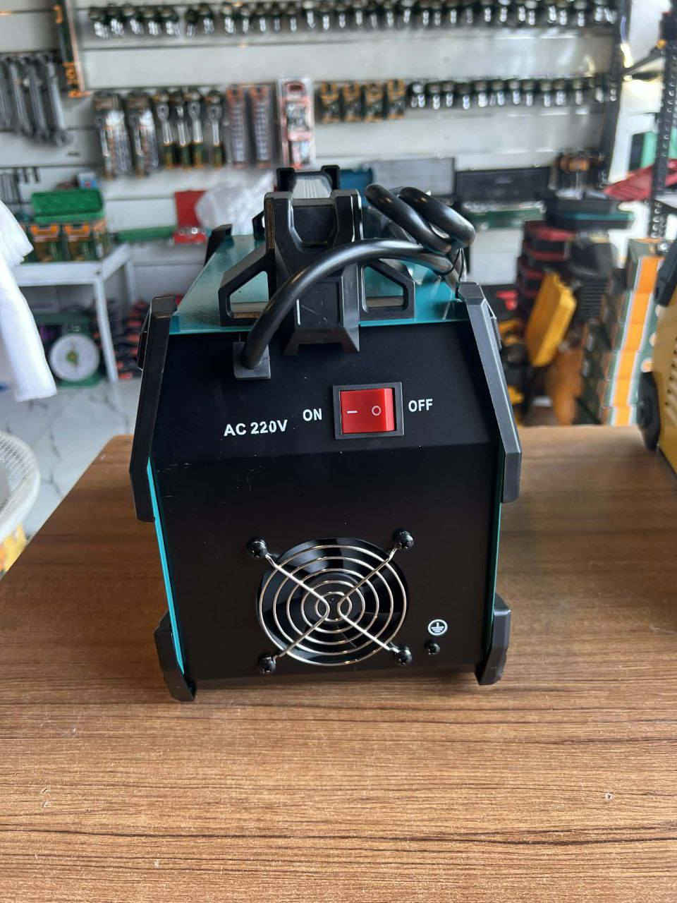 ماكنة لحيم حجم كبير بالة أصلية جديدة


**إذا كنت صاحب هذا الإعلان وتريد حذفه لأي سبب، رجاءا أرسل رسالة إلى الدعم الفني**