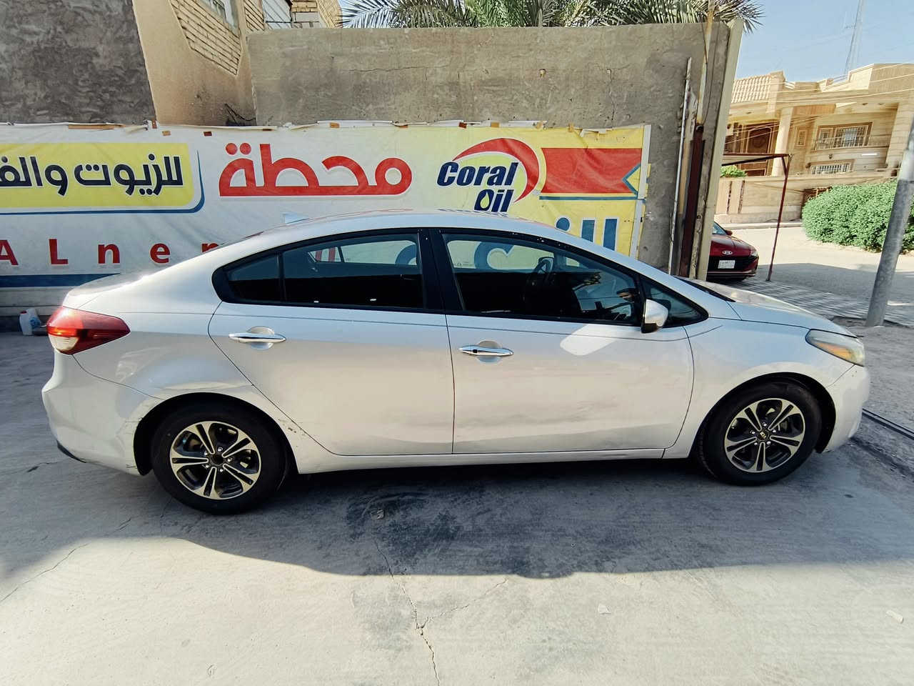 السلام عليكم 
كيا فورتي 2017 للبيع رقم ذي قار 
 حادث بنيد بدون دواخل السياره
 جاهزه تخم تاير مكينه 2000 
ما مفتوحه ماشيه 100
ترايها وين ميعجبك السياره مال جناي 
ضربتها مرفقه وسونارها مرفق بصور  
مكانها ناصريه مركز 
  للاستفسار الاتصال ***********
