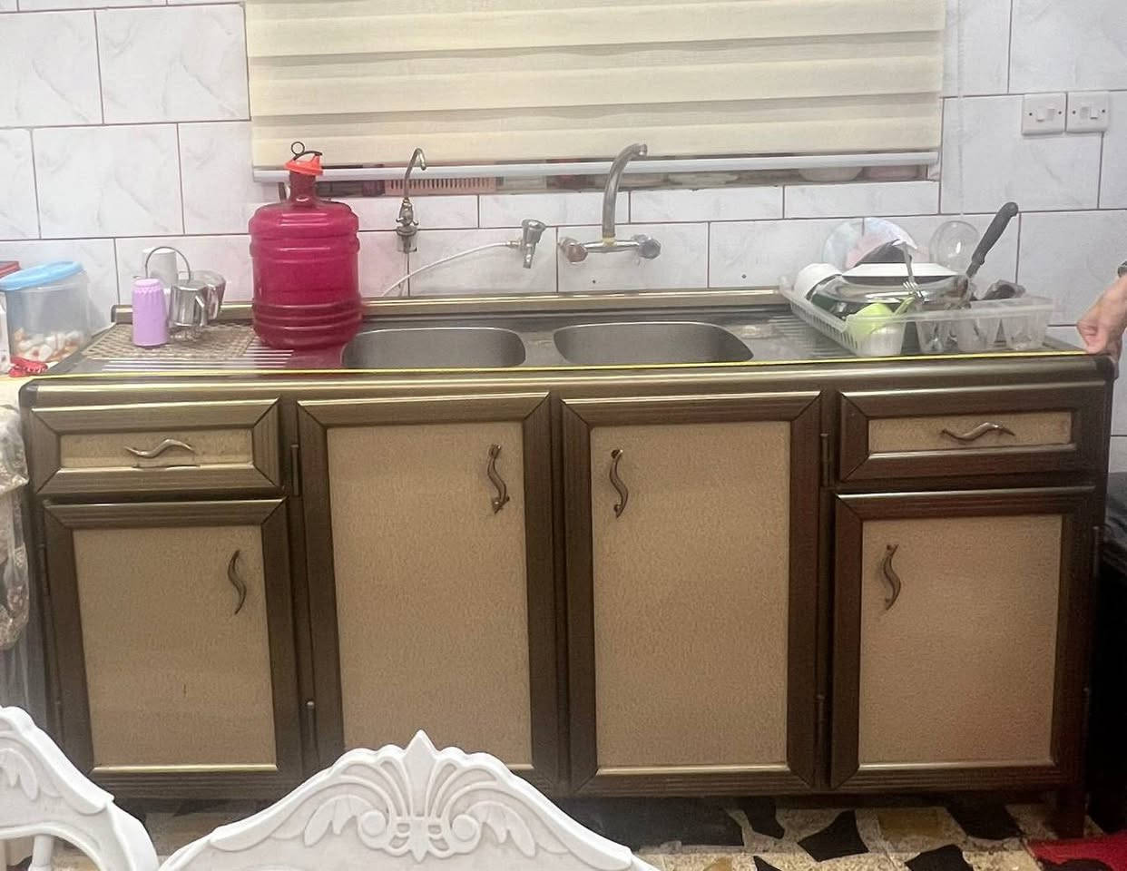 السلام عليكم أغراض منزلية للبيع
كاونتر الأمنيوم لون عسلي ..
ارضي + ملحق بطول 3.15م مع سنك (حوضين)بطول 1.85م ( السعر 475 )
ثلاجة beko .. ( السعر 300 )
طباخ  newal مع المنظم .. ( السعر 50 ) 
مرشحه RECO لمس ( السعر 100 )

العنوان أبوغريب حي الزيتون 
للتواصل والاستفسار 
***********
