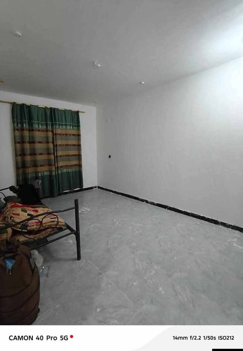 📌بيت زراعي للبيع
العنوان زديناويه شارع التفاح الاخضر صيدليه 
✅بي وصل تطويب ب البلديه 
يحتوي  الطابقين طابق اول غرفتين طابق ثاني 4 غرف
بناء حديث 
بناء طابوگ كونكريت مسلح ✅
للاستفسار دايركت @mqaqas


**إذا كنت صاحب هذا الإعلان وتريد حذفه لأي سبب، رجاءا أرسل رسالة إلى الدعم الفني**