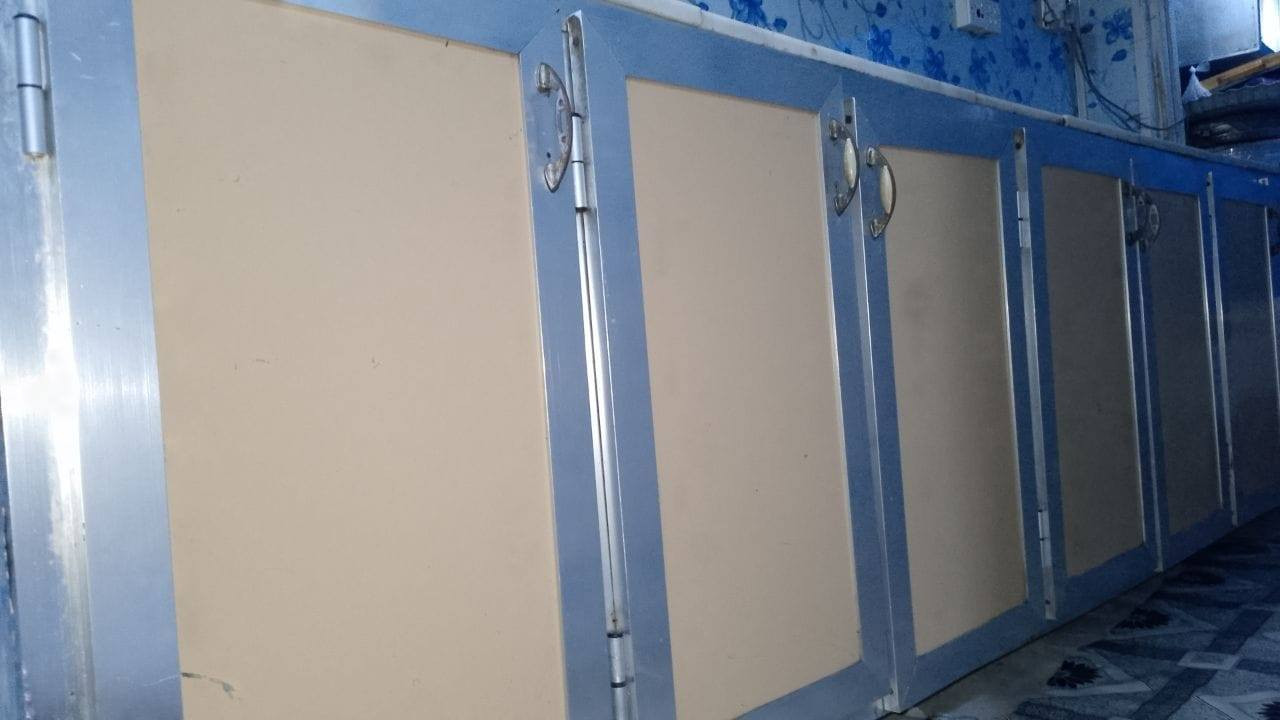 غرفه كويتيه 6 بيبان سعر 200 وبيهه مجال قليل والكاونتر 3 مترات ب125 وبي مجال قليل العنوان بصره خمسميل يم يم شبقت العامل البصرة, العراق


**إذا كنت صاحب هذا الإعلان وتريد حذفه لأي سبب، رجاءا أرسل رسالة إلى الدعم الفني**