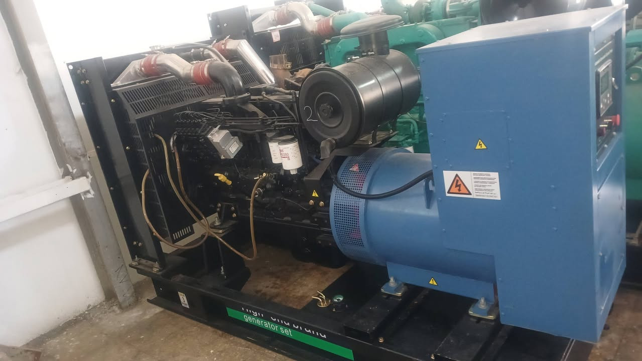 مولد كمنز 24ولف  6سلندر نحاس 100% ظمان التوليد
متوفر كاتم صوت نسبة الكتم ١٠٠%

المحرك غير مجدد بلادي    سوبر جويتر انتر  كلرر

شرط الحمل 600 امبير

التوليد  250كيفي فعلي

تانكي كاز بلادي 

نظام حمايه كامل إطفاء وتشغيل ذاتي

للاستفسار اكثر الاتصال على الأرقام 📞

*********** وتساب

***********وتساب

***********وتساب

العنوان اربيل الصناعه الجنوبيه متوفره خدمة توصيل لجميع المحافظات

لدينا جميع انواع المولدات بجميع الاحجام والماركات

بأنسب الاسعار

#ابو عبدالله أربيل للمولدات الاوربيه
