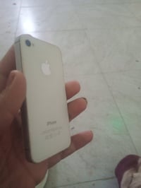 ايفون 4s • شاشة مكسورة • اللمس شغال