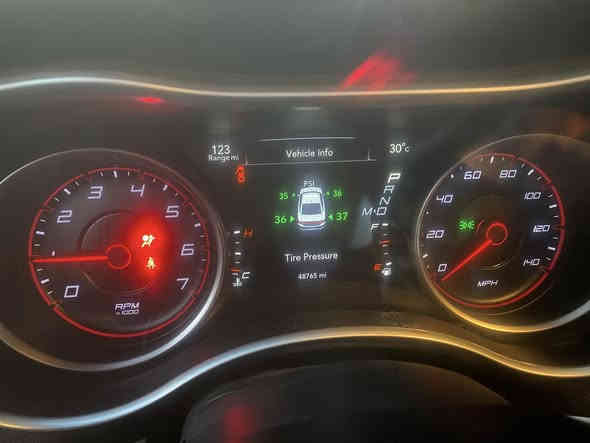 جارجر 2018 SXT 
رقم بغداد بسمي 
ماشيه 50 الف حقيقي 
محدثها SRT
المكان بغداد 
السعر 170$ وبيها مجال 

***********
