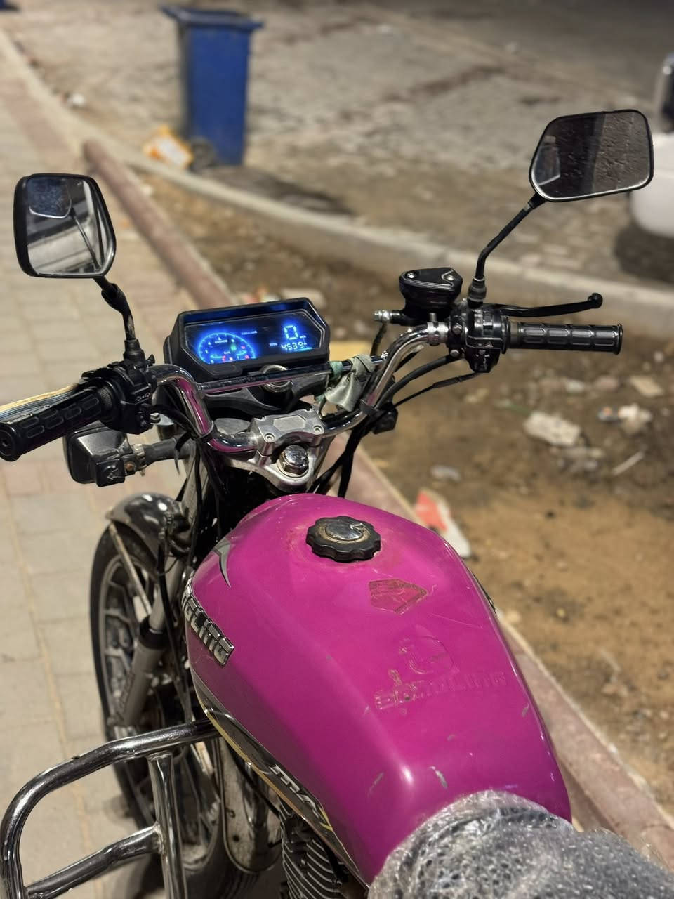 دراجهً إيراني مديل 24 داخله 25 مكفوله كفاله عامه برغي ما مفتوح بلمكينه جيبً فيتر تعال شاشه اكترونيه بصمه تشغيل عن بعد تجي تاخذه من باب بيتي السعر680وبيه مجال مكاني بغداد مدينه الصدر رقم الهاتف ***********
