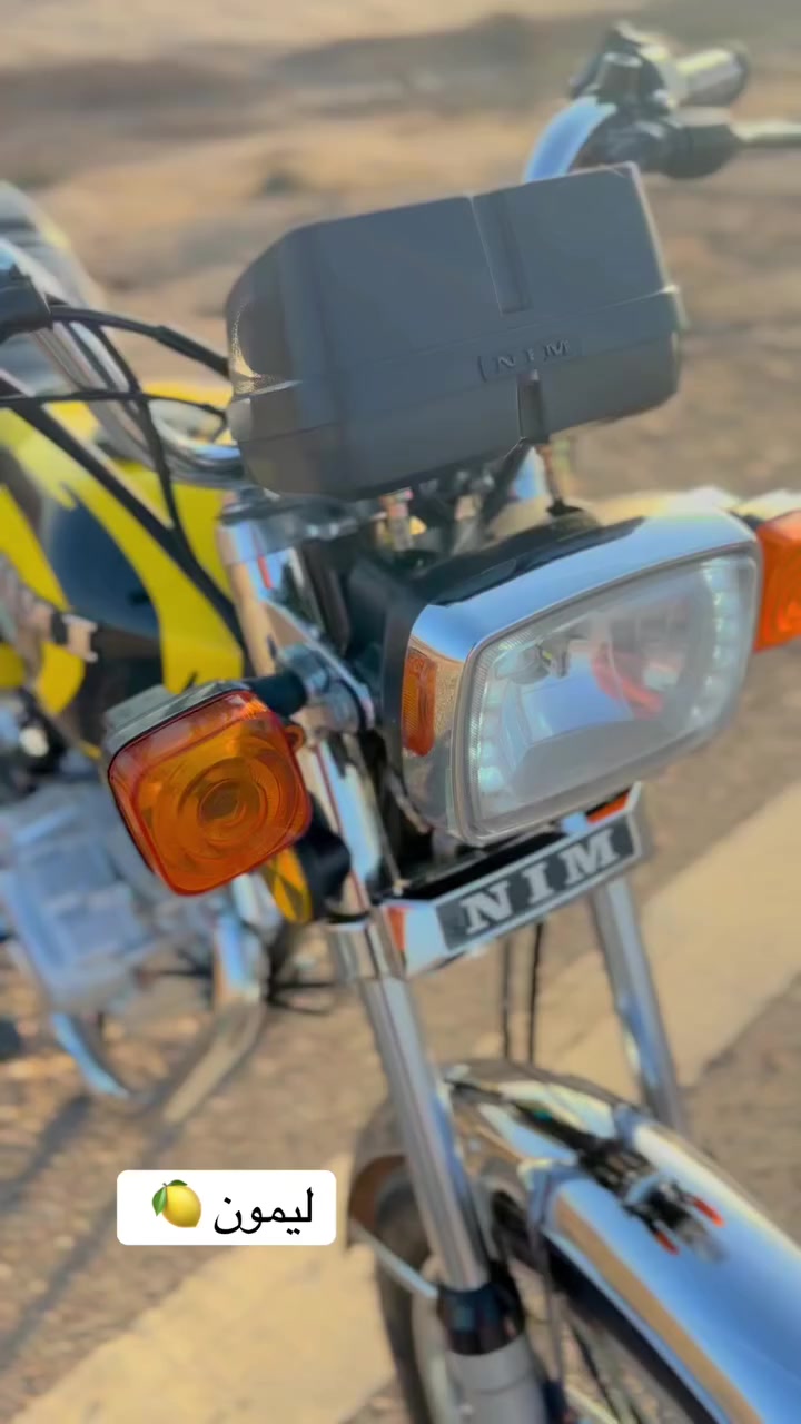 قطعه مميزه كلش لون ليموني شرط كفاله عامه من الشخط وعلي دراجه مكفوله كفاله عامه جاهزه ما عوزه برغي ماشيه فقط 2000يعني شبه زيرو موديل 25الشراي يتفضل خاص بكان ناصريه قلعه سكر منطقه اعكيل الاستفسار:***********وتددللون علينه الشباب🩵🫰🏼
