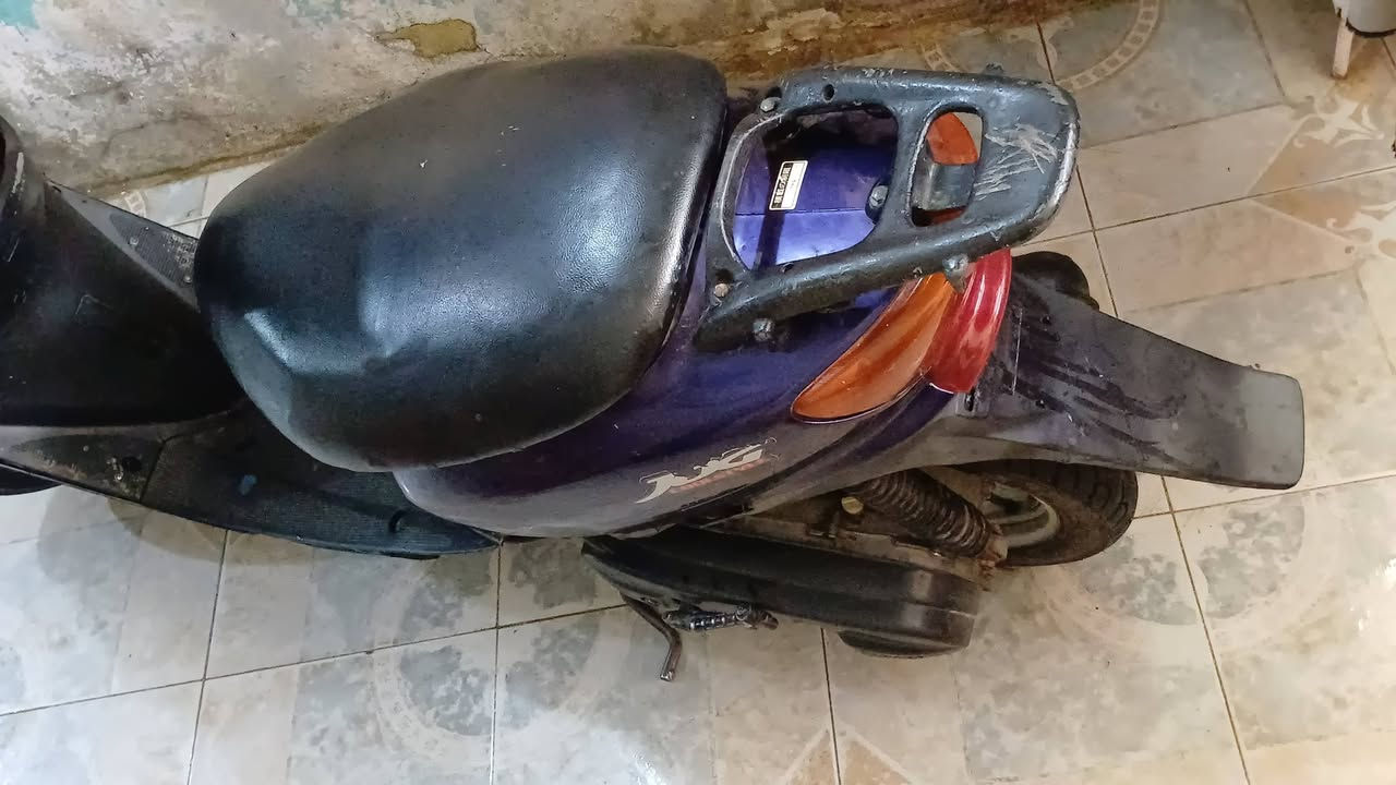 السلام عليكم دراجه عصفوريه دراجه حلو ونضيفه شوفت عينك دراجه مره وحده مفتوحه بوشه بستم فقط + جوزه مال سويج موجوده دراجه حلو ونضيفه شلعه ومعدل سعر 250 بهال مجال حك جديد


**إذا كنت صاحب هذا الإعلان وتريد حذفه لأي سبب، رجاءا أرسل رسالة إلى الدعم الفني**