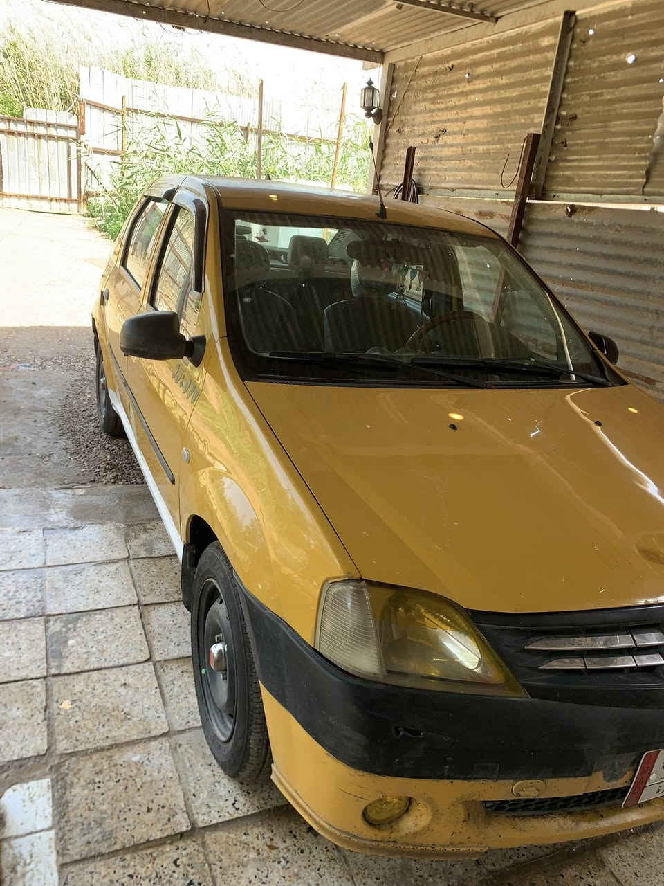 سلام عليكم للبيع للبيع رينو لوگان فحل سيارة جاهزه من كلشي گير مكينه شرط صدر امامي خلفي جديد سيارة حداديه بالكامل كهربائيات ابلاديه سيارة خير من الله تخم  تاير جديد قبل يومين شاده  تدفئه شغال تبريد نقص غاز السيارة ما مشتغله تكسي يعني بس بالبيت مكفوله من الضربه والضرر خير من الله السيارة كلشي ما ناقصها بس غاز للتبريد المكان بغداد خلف مدينة بسماية السعر 40 وبيها مجال للشراي 
للاستفسار ‭٠٧٧٦ ٣٧٨ ٠٢٥٣‬
