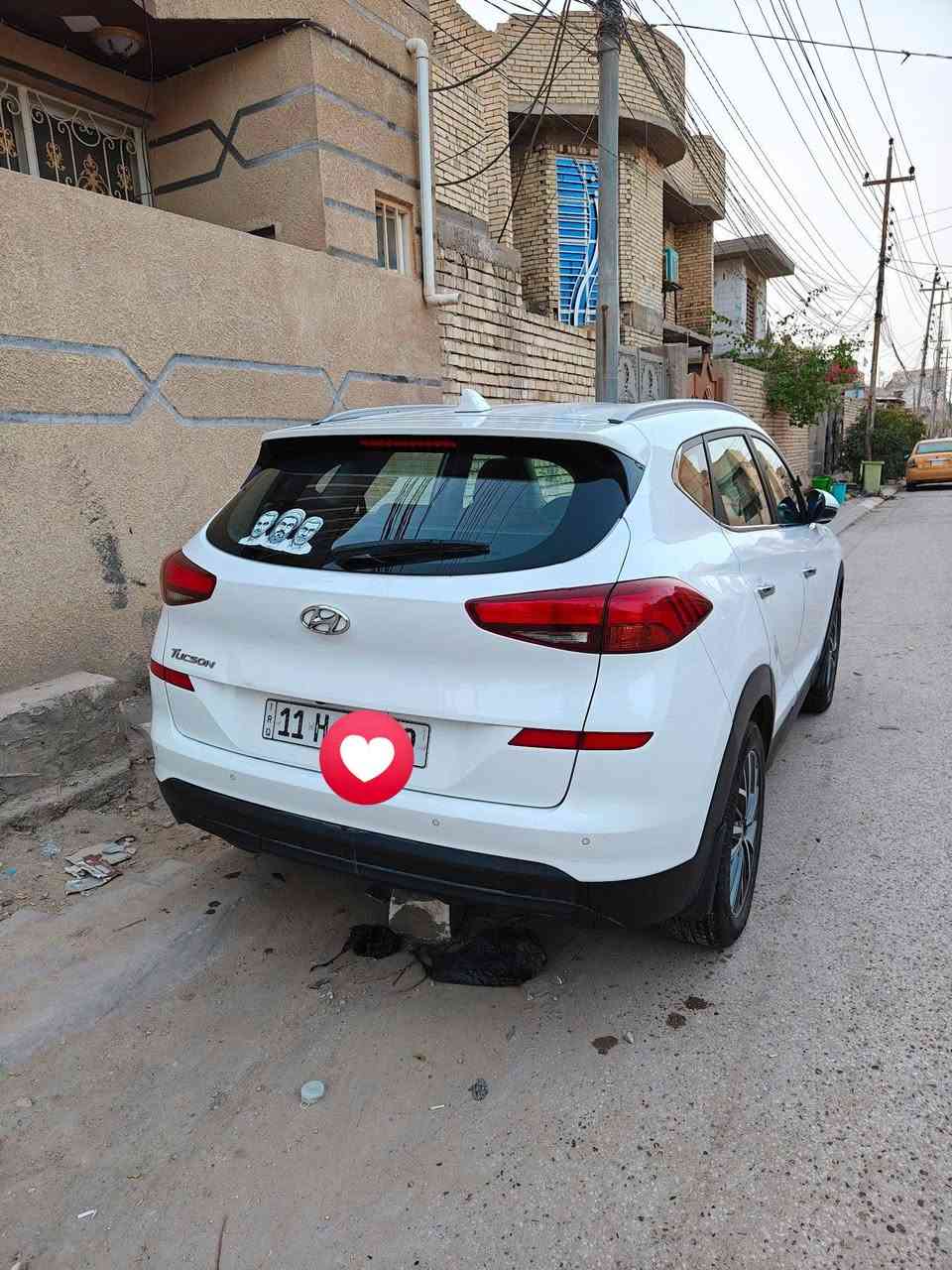 توسان خليجي 2020
ماشيه 80 كيلو متر 

بيه فقط قطعه وحده بنيد بدون دواخل 

سياره احله من الصور بسمي رقم بغداد 

مكانها كربلاء فوول مواصفات 

سعرها 183وبيها مجال 

***********
