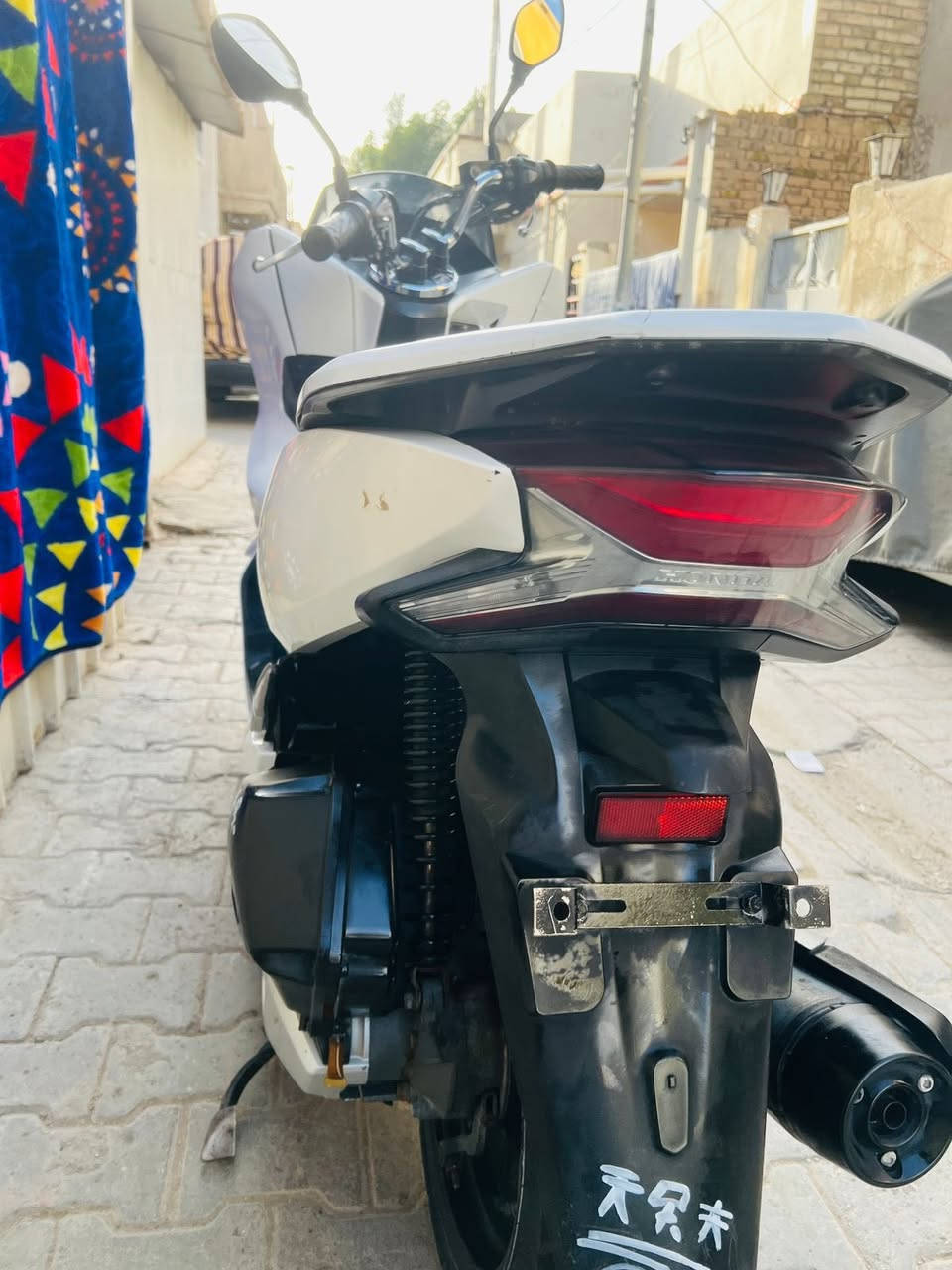 سلام عليكم بي سي اكس ماليزي جيل الثالث محرك 150 ماشيه 60 نضافته 90 مكاني منصور والسعر خاص ***********
