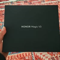 متوفر هونر ماجك v3 ذاكرة 512 للبيع نسبة نضافة ٩٥٪ لون اخضر  سعر مليون ...
