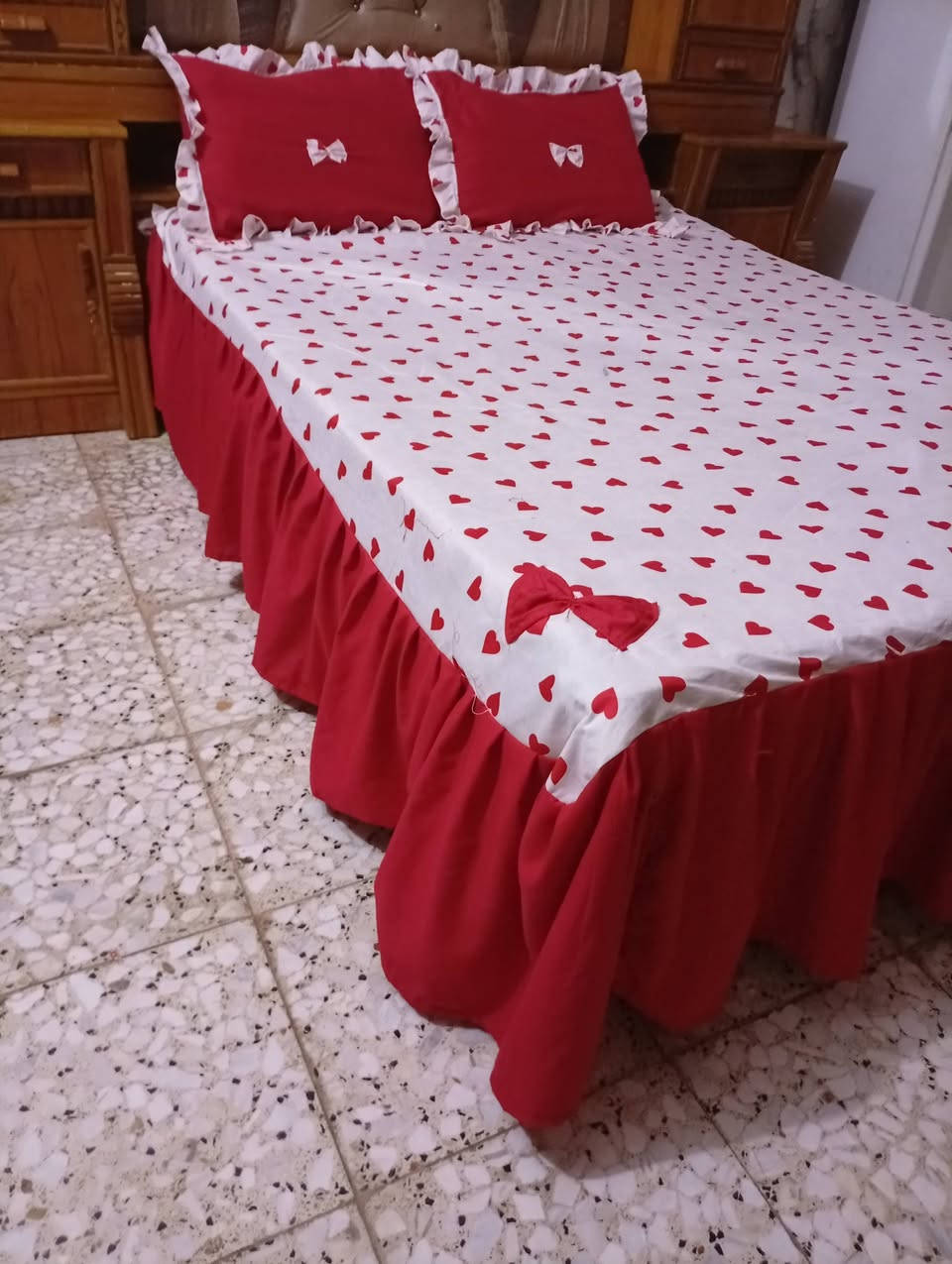 من رخصة الادمن 
خياطتي فرشات همايون وقديفه خاولي حسب الطلب لاستيك من اربع جهات متوفر توصيل جميع المحافضات


**إذا كنت صاحب هذا الإعلان وتريد حذفه لأي سبب، رجاءا أرسل رسالة إلى الدعم الفني**