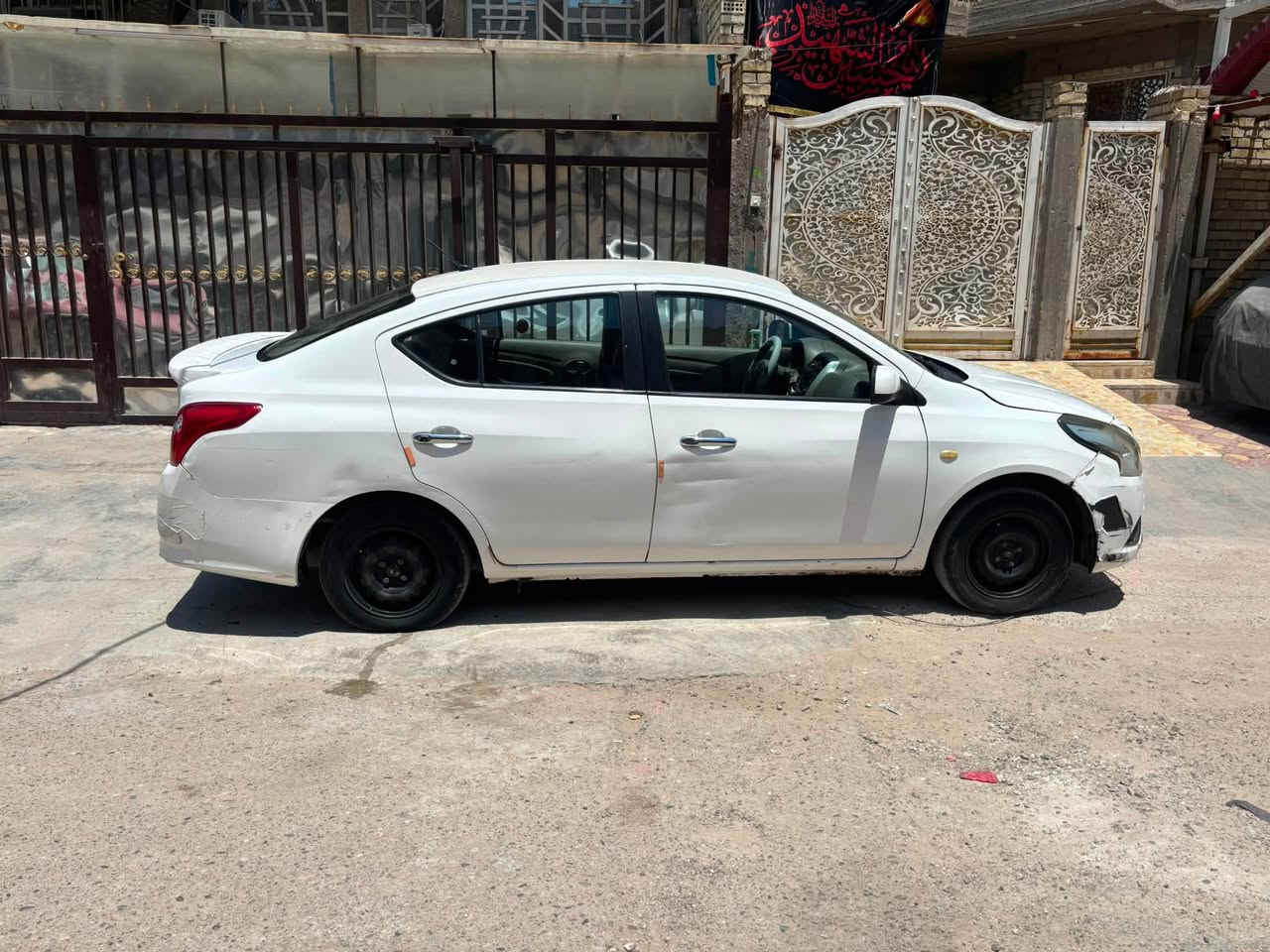 السلام عليكم 
نيسان صني 2019 
رقم بغداد
بسمي 
بليتة الزركة 
ماشية 203كلو متر 
بيها ثلالث قطع تبديل 
وطخات خفيفة 
رايدها ب85 وبيها مجال


**إذا كنت صاحب هذا الإعلان وتريد حذفه لأي سبب، رجاءا أرسل رسالة إلى الدعم الفني**