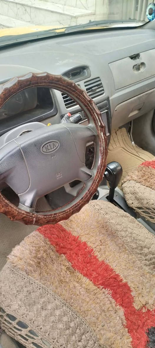 # كيا ريو 2003
# مكبنه 1800 كورلا 
# رقم بغداد مصفره هيئة وغرامات
# مشروع موازي (ترجع خصوصي .قرار دوله)
#, مكفوله من قطع التبديل من الضربة 
# مكان السياره  ناصرية
# سعر مناسب  (28) واليجي ما نقصر وياه
# ،***********
