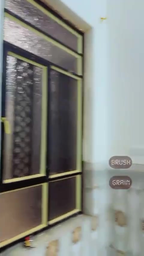 سلام عليكم بيت طابق ثاني درج خارجي يحتوي على غرفتان وصالة ومطبخ وحمام وديوانية ومخزن سطحي كدامة شارع مبلط مكان شهداء قرب جامع المرسلين قريب من المدارس سعر الايجار 300 وبي مجال هذا رقمي ***********
