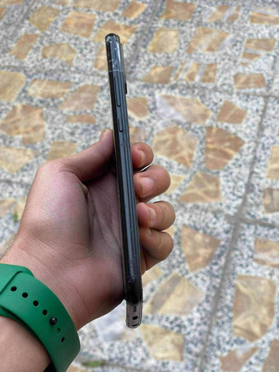 هواوي y7p ذاكره 64 اخو نضيف مبدل فقط شاشه بس لاصليه وكاله مالته واخذه لاي مكان وجامه مال كامره خلفيه أيضن مكسوره يبدلونه ب١٠الف عند أي ابو تليفون وياه كارتونته أيضن سعره بض١٠٠وبي مجال قليل***********
