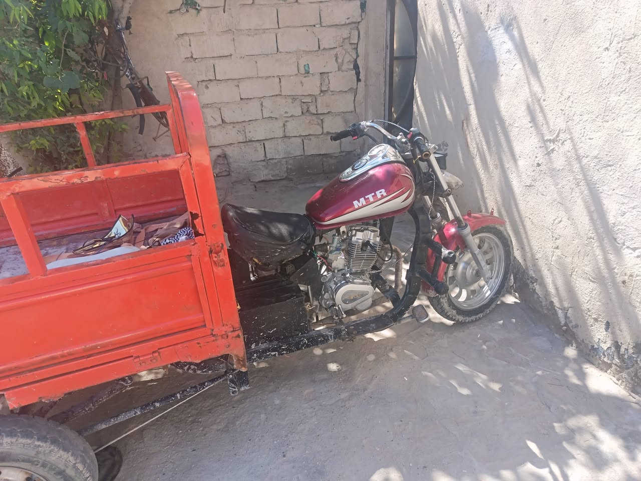 ستوت للبيع سعر 800 مكاني بصره سفان***********
