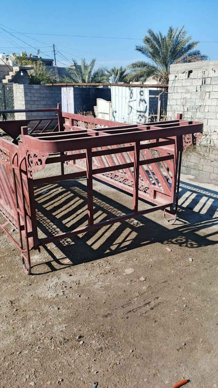 محجر للبيع نضيف سعر 450 وبي مجال للتصال ***********
