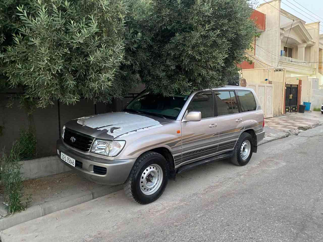 سلام علیکم 
تۆیۆتا مۆنیکا بۆ فرۆشتن مۆدیل ١٩٩٩ شەش پستن گێڕ عادی سێ روبع وەرگەڕاو و بڕانەوە و لێدران بەشەرت بێ بۆیاغ تەنها شوێن لەزگەی بۆیاغە تحول و وەکالە بەشەرت بێ مەسروفە بێ تەقە و ڕەقەیە تبرید لەسەر سویچ بەشەرت 
نرخی ١٢٥ وەرەقە و معاملە 
بۆ زانیاری زیاتر ژمارە مۆبایل *********** أربيل, العراق
