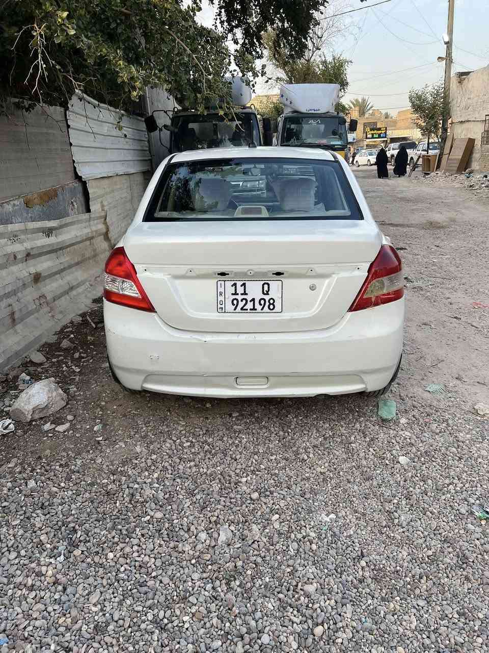 سلام عليكم سوزوكي سويفت موديل 2017 سياره كفاله من عده ضربه خفيفه بل جنطه ولباقي كله جديد ماشيه 60 رقم بغداد السياره بسمي حصرنا سنويه لا 2030 سياره حلوه مال جناي المكان بغداد شعله سعر السياره 68 ورقه وبيهه مجال ***********
